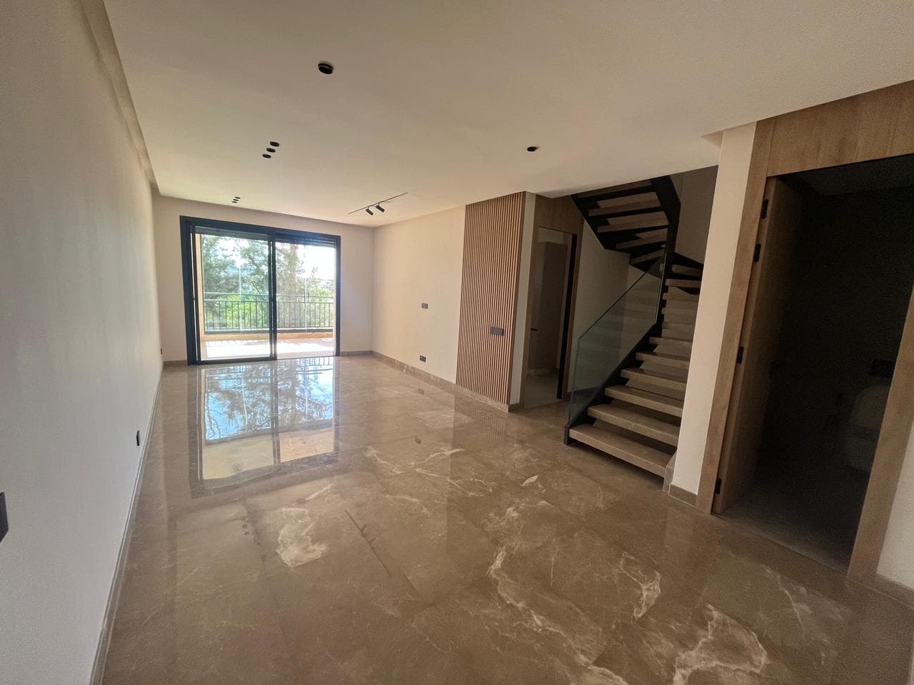 À louer Duplex neuf 134 m² L’orangeraie Rabat